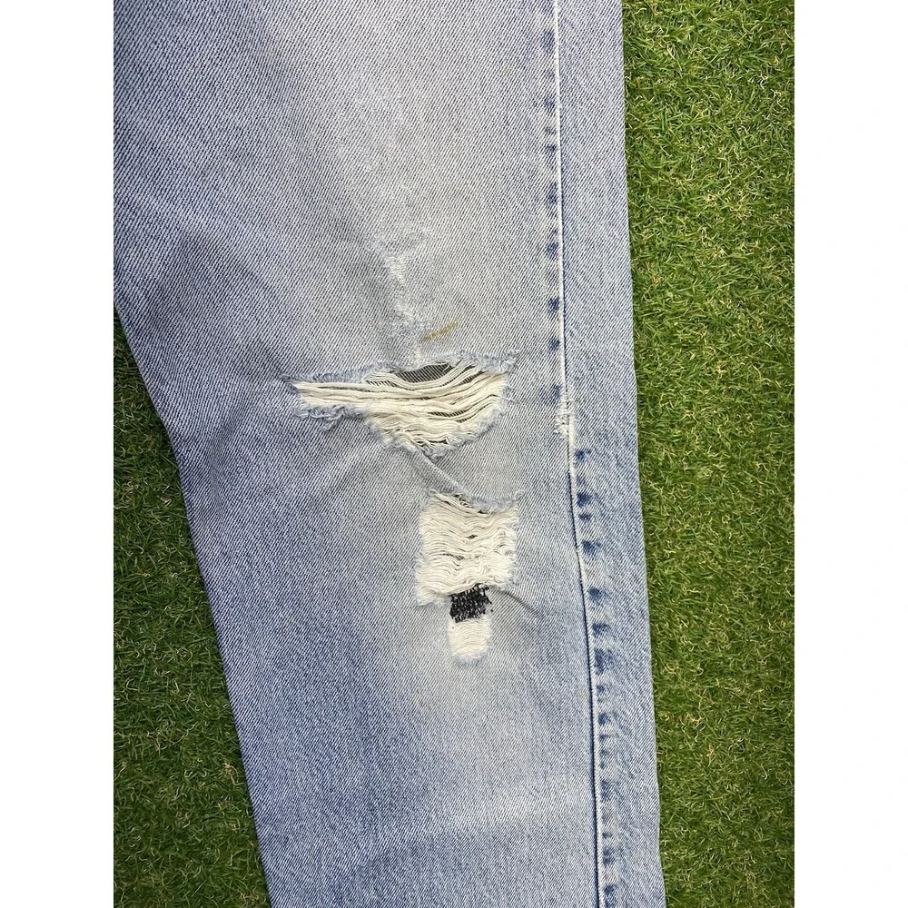 Levis shop confidence